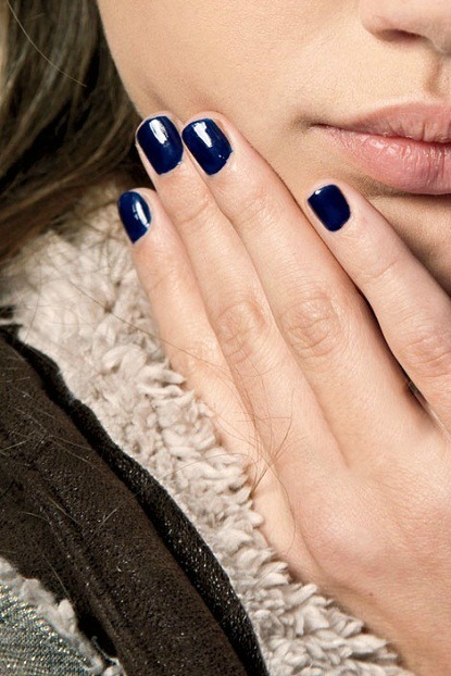 Favorite Fall Trends #5: Navy Nails | MISSY SUE