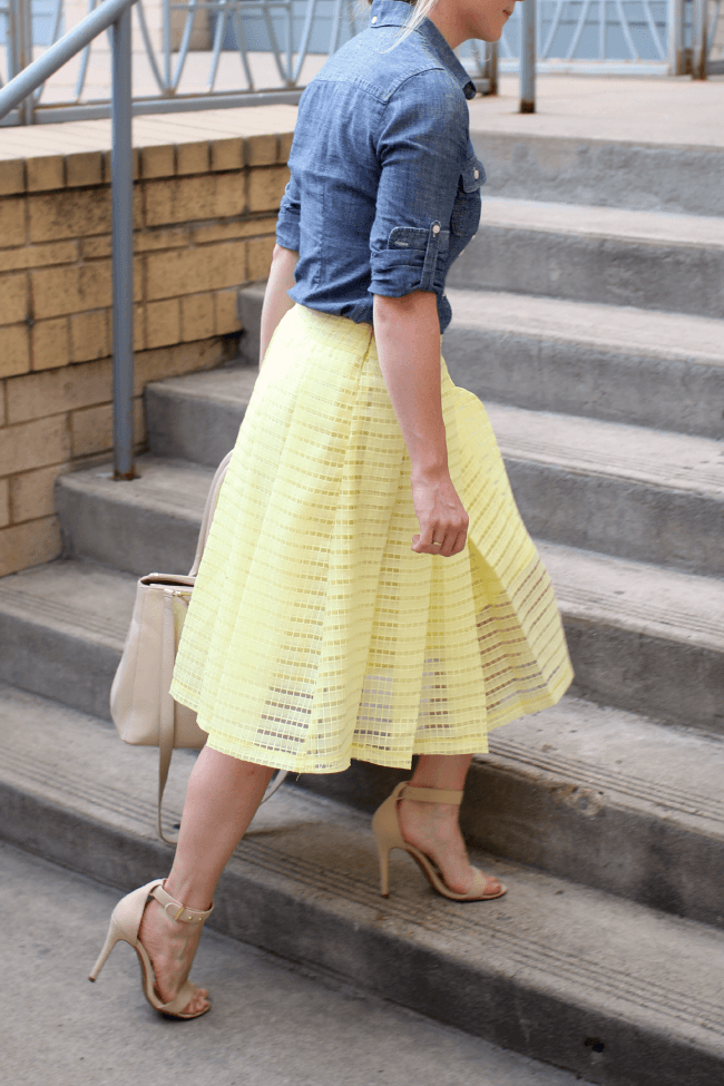 chambray-shirt-yellow-skirt-strappy-heels